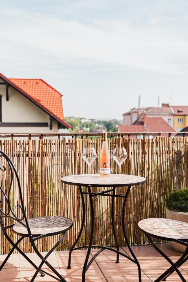 Executive 2-Bdrm Central Suite Ústí nad Labem Eksteriør bilde