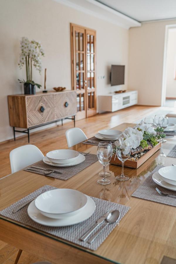 Executive 2-Bdrm Central Suite Ústí nad Labem Eksteriør bilde
